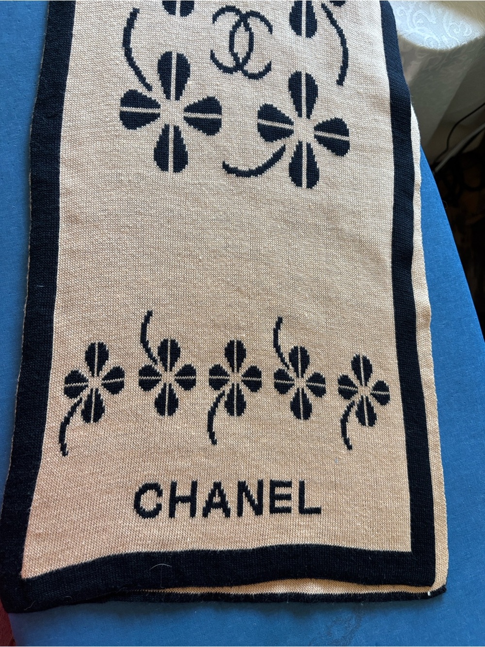 Chanel scarf wool. Authenticity unknown - Picture 3 of 4